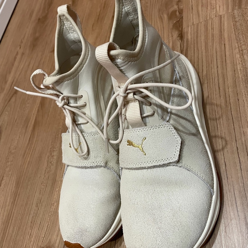 Puma Women's Cream Sneakers with Gold Logo